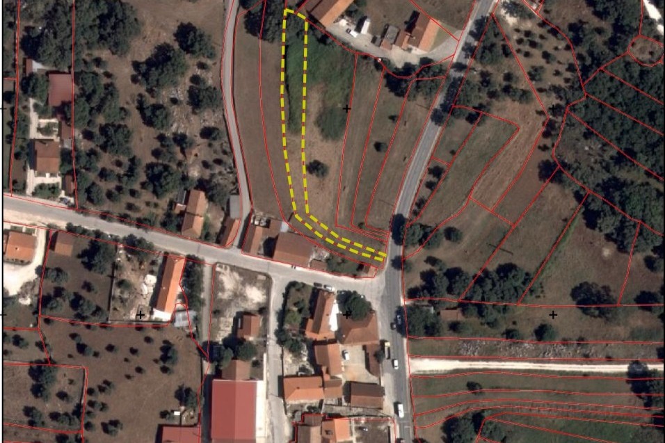 Terreno · 1086 m² · Alcanede/Santarém